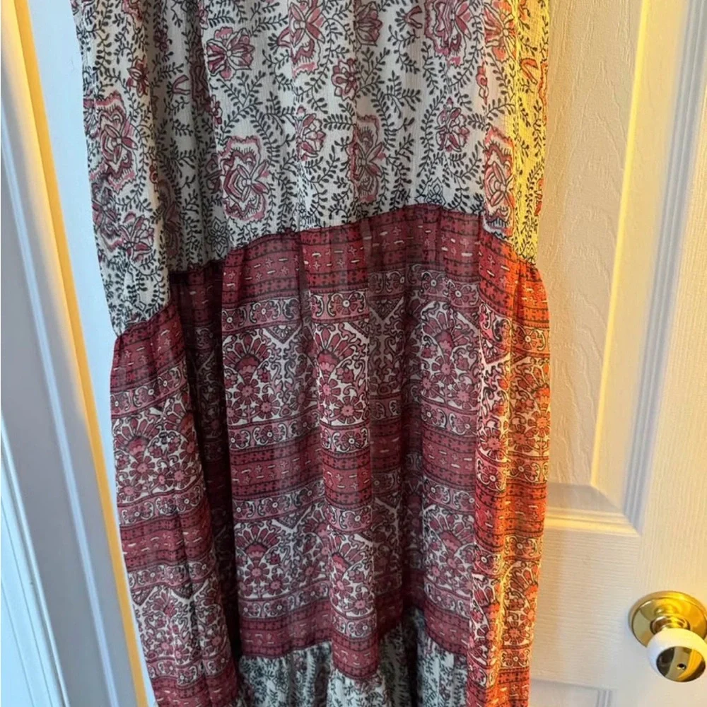Ecote Red and Cream Paisley Maxi Dress - Picture 5 of 5